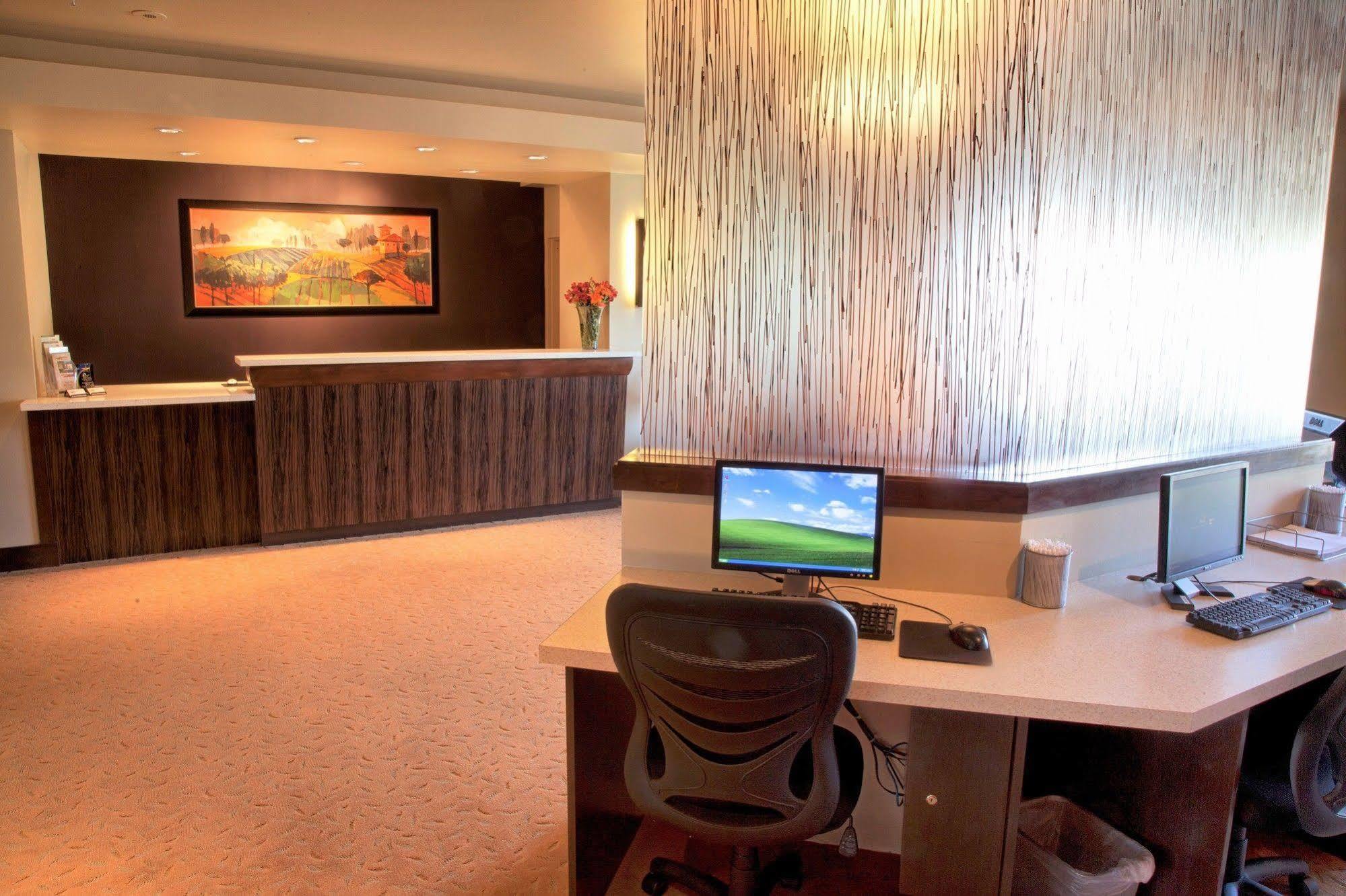 Ledgestone Hotel Yakima Zewnętrze zdjęcie